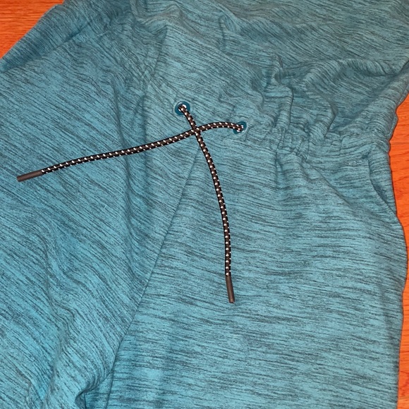 OLD NAVY ACTIVE ROMPER - Picture 4 of 4